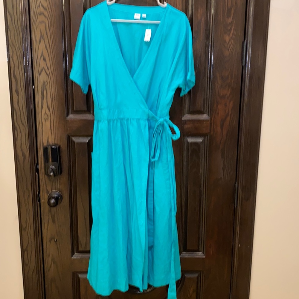 NWT GAP Wrap Dress